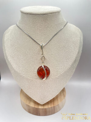 Zawieszka z bursztynem