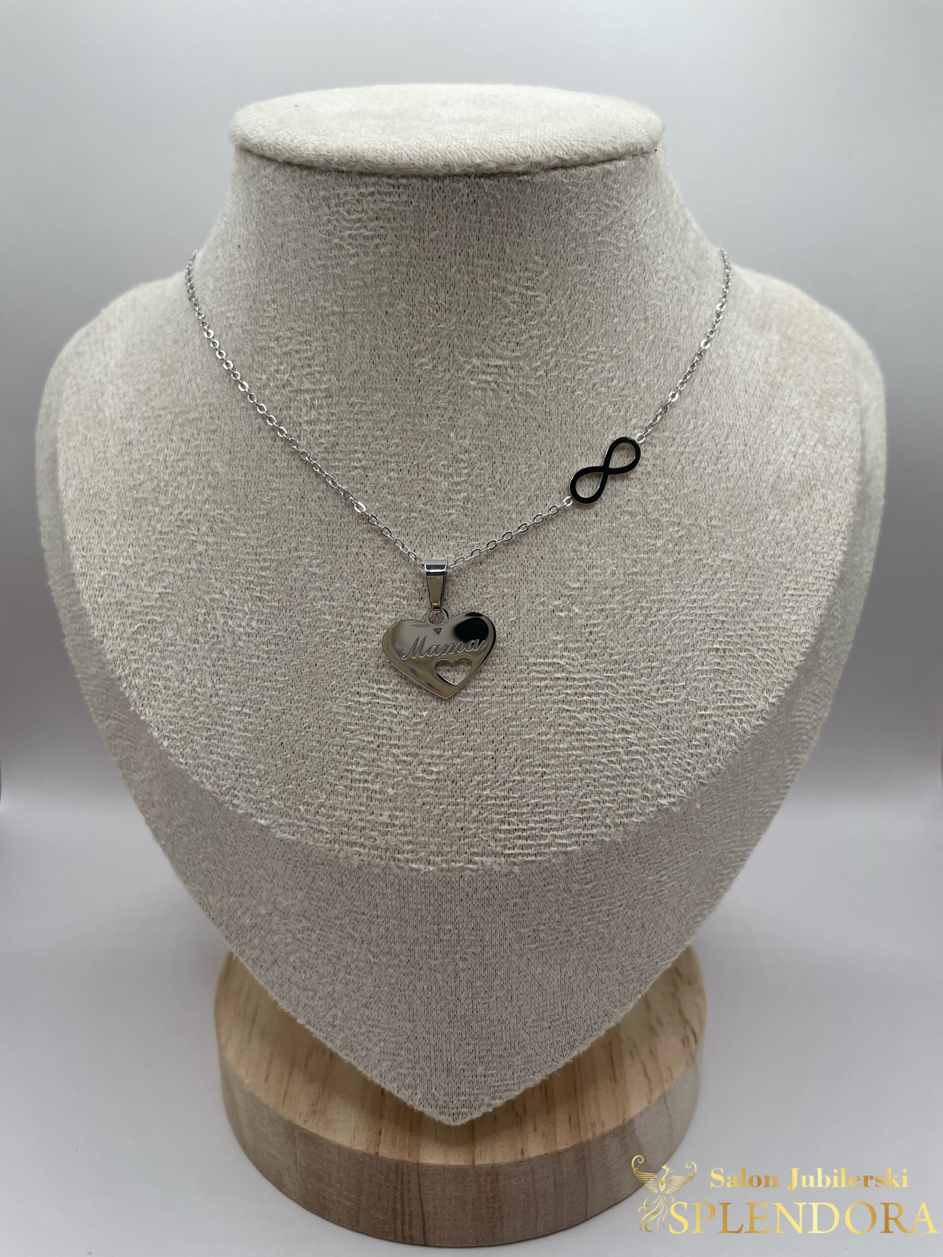 Celebrytka serce stal chirurgiczna